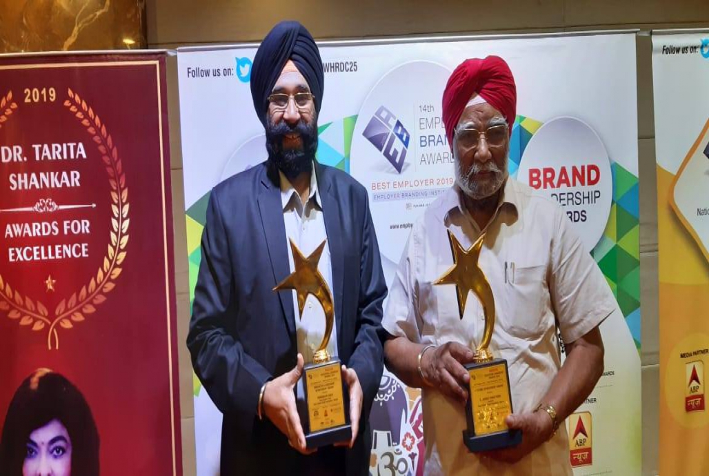 Awards by World Education Congress and ABP Maza on 23rd August 2019